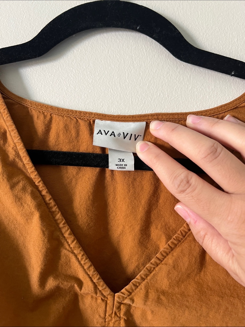 Ava & Viv Burnt Orange V-Neck Eyelet Puff Sleeve Midi Dress - Picture 2 of 5